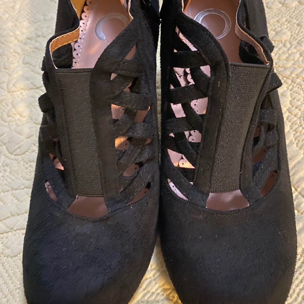 Black vintage-style booties